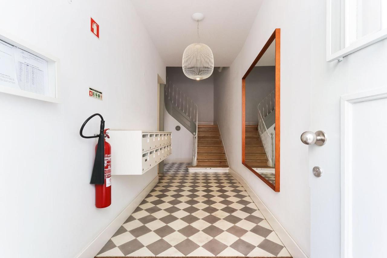 Alfama Deluxe By Homing Apartment Lisbon Exterior photo